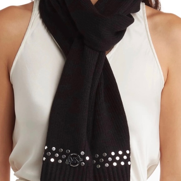 NEW Michael Kors Knit Scarf - Picture 1 of 3
